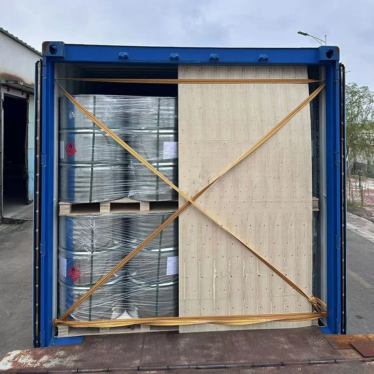 Wie geht man mit Phenylfluorid in industriellen Anwendungen sicher um?